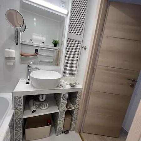 Citylux Apartman-ingyenes Parkolas * Debreţin