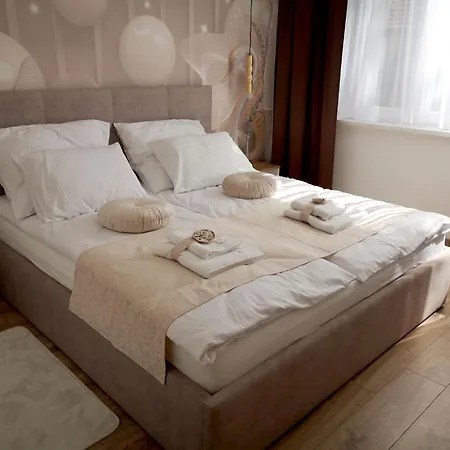 Citylux Apartman-ingyenes Parkolas * Debreţin