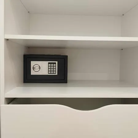 Citylux Apartman-ingyenes Parkolas Apartament *